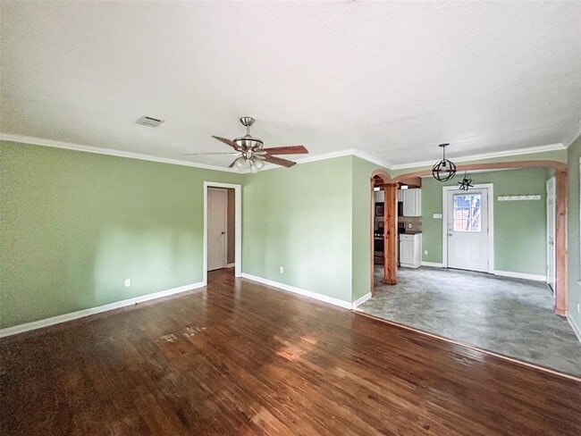 Building Photo - 805 Herndon Ln