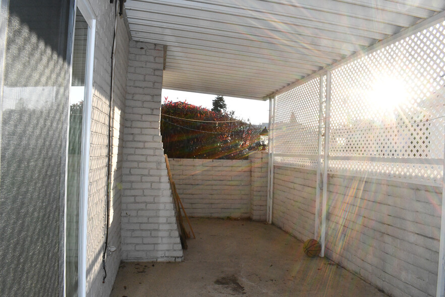 Building Photo - 1549 Brookvale Dr