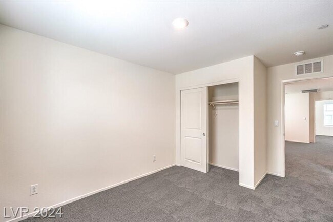 Building Photo - 4423 Honey Hls Ave