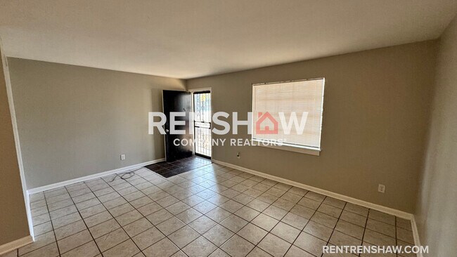 Building Photo - 1976 Goldbrier Ln