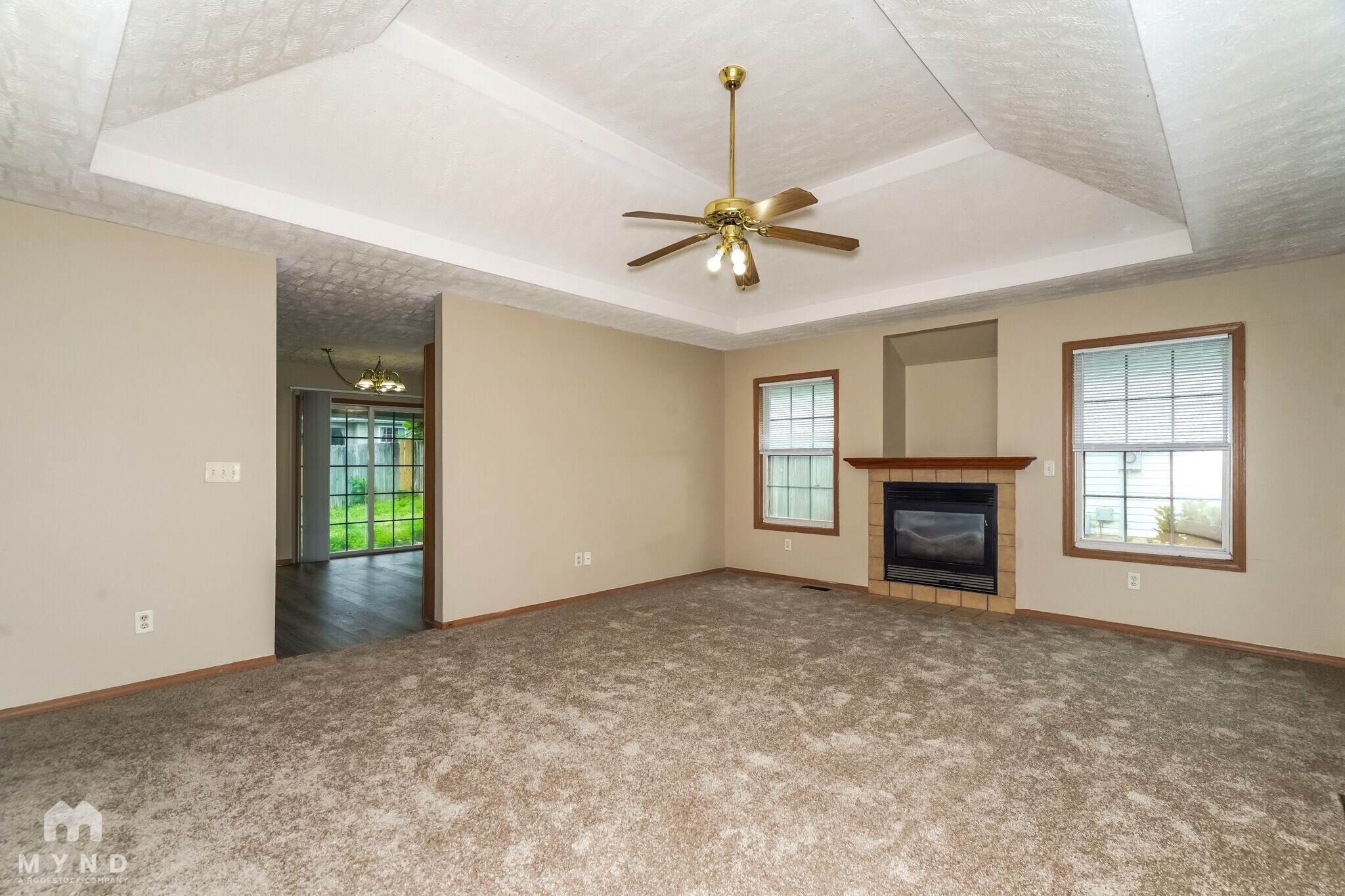 Building Photo - 410 W White Ash St