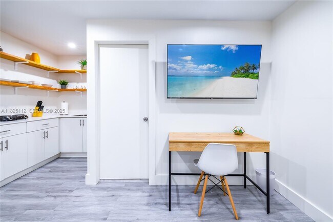 Building Photo - 1836 NW 16th Terrace