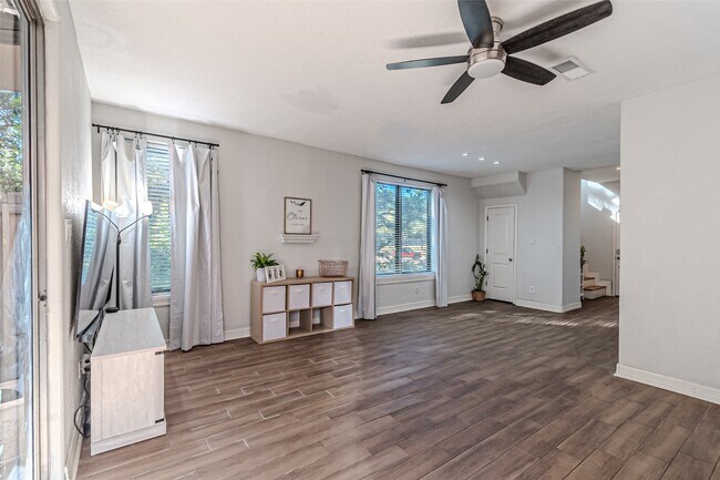 Building Photo - 15179 Kimberley Ct