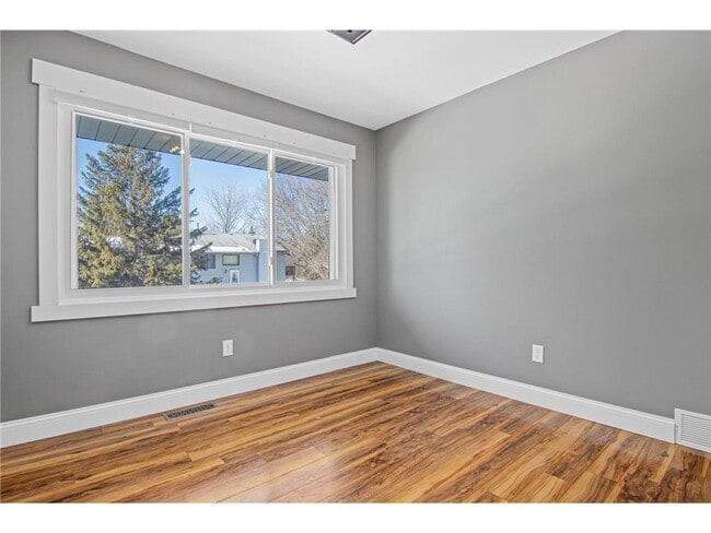 Building Photo - 7445 Borman Ave