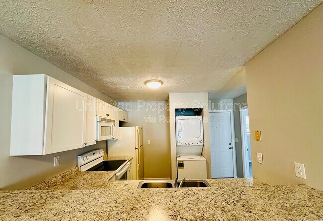 Building Photo - 209 Sunn Aire Ct