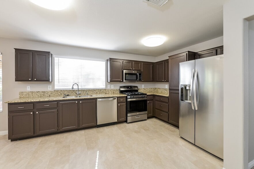 Building Photo - 147 Alterra Dr