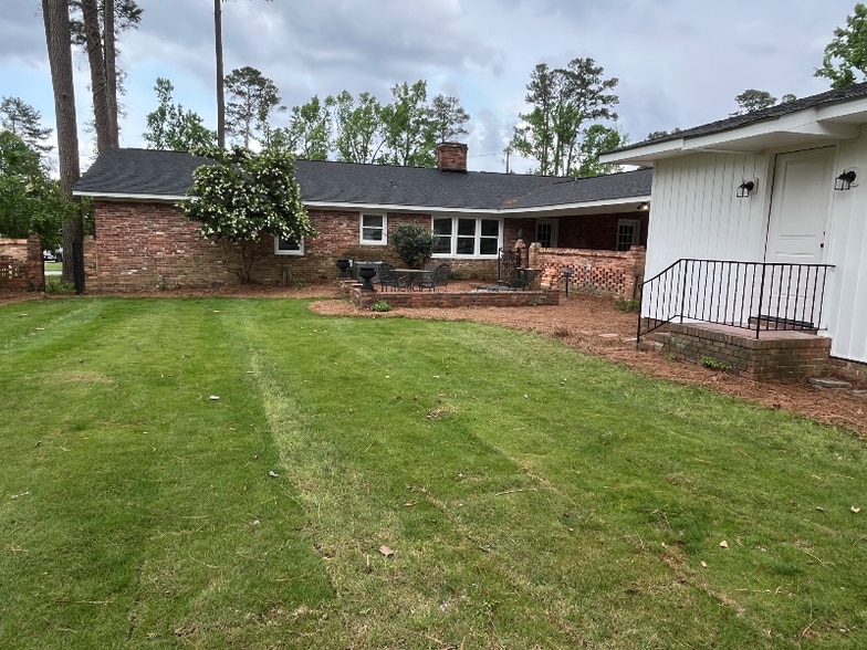 Building Photo - 3517 Jamaica Dr