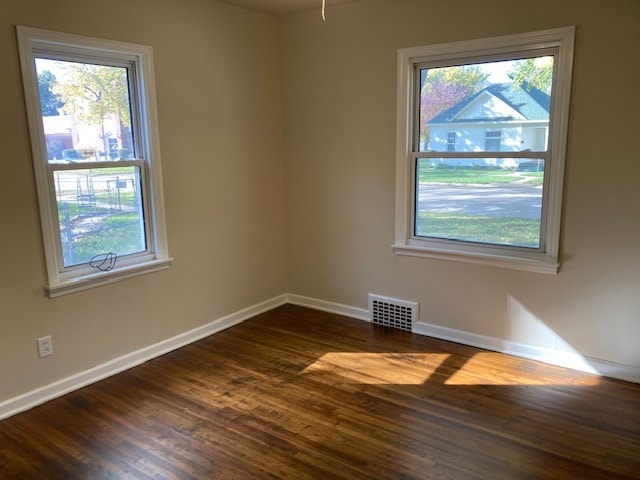 Building Photo - 115 W 13th St