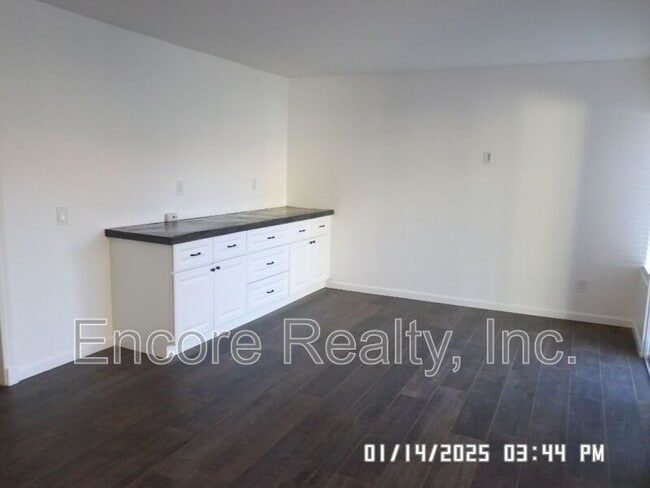 Building Photo - 2149 Bluewater Ln