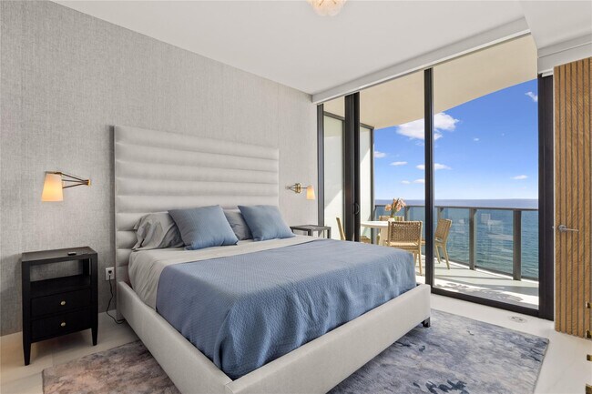 Building Photo - 900 N Ocean Blvd