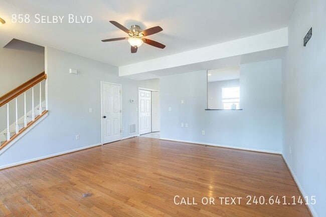 Building Photo - 858 Selby Blvd