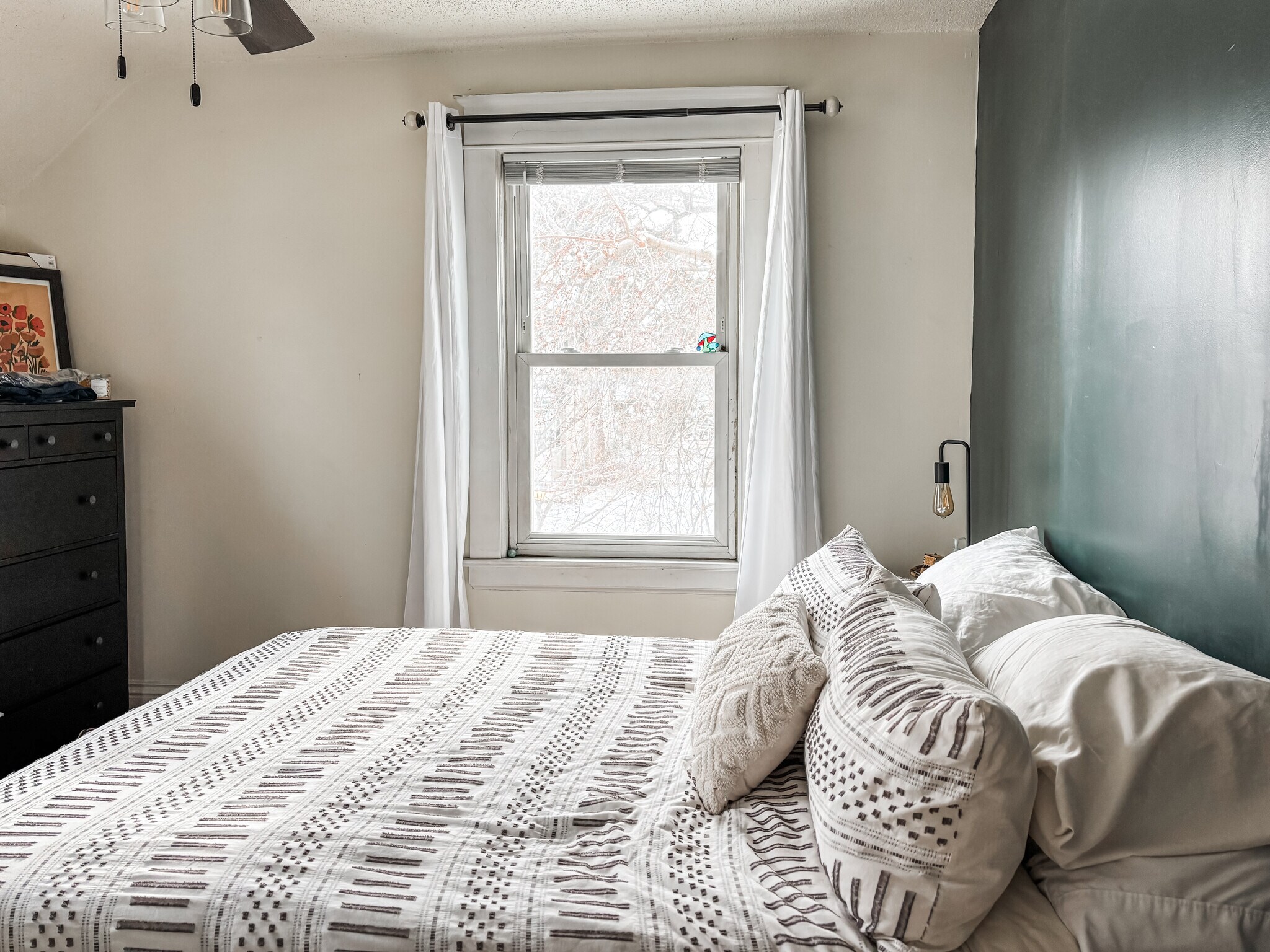 Sunny and cozy - 819 Edmund Ave