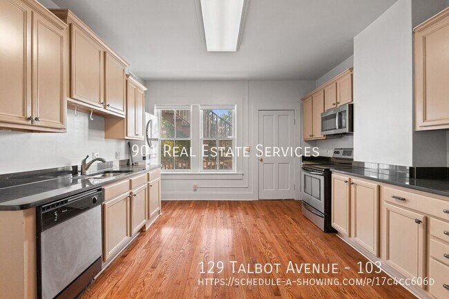 Building Photo - 129 Talbot Ave