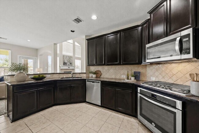 Building Photo - 2203 Rocky Shores Ln