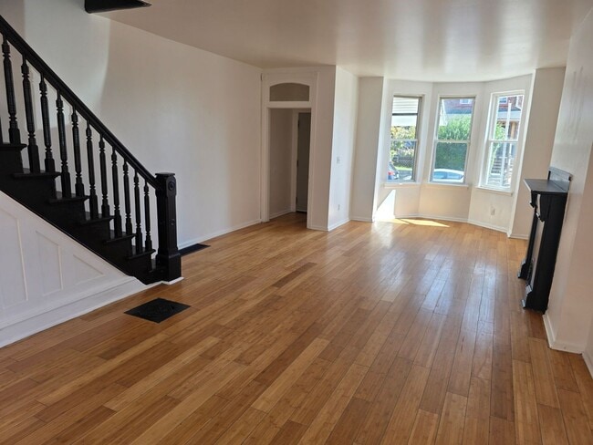 Primary Photo - 101 N Rodney St