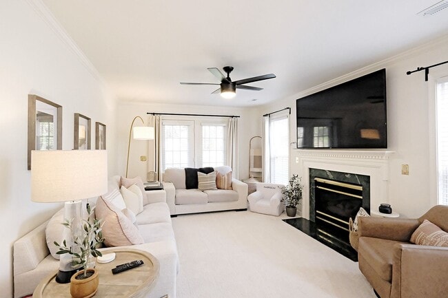 Building Photo - End-Unit Forest Lakes North Townhome