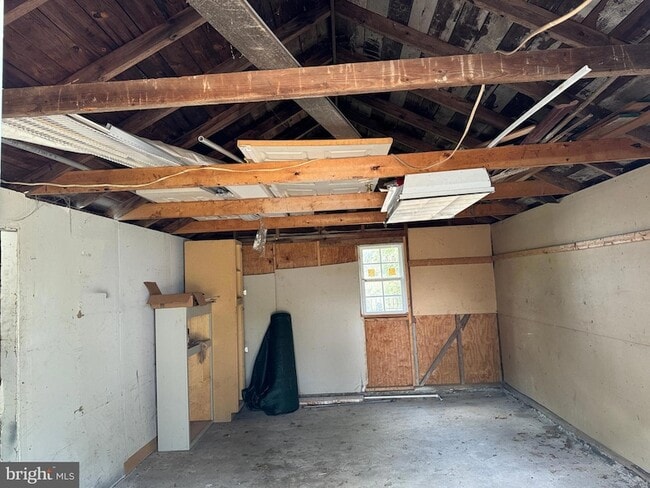 Building Photo - 1005 Manning Dr