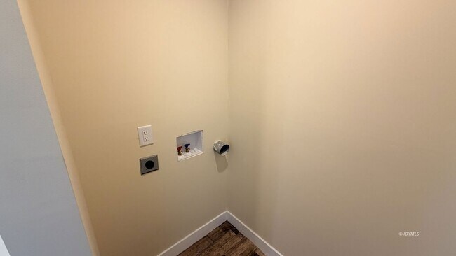 Building Photo - 54317 Pine Crest Ave