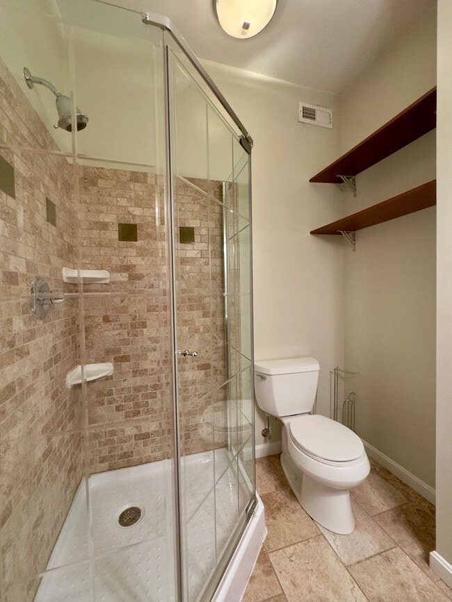 Building Photo - Charming 2BD/3BA Townhome in Highlandtown, Baltimore, MD!