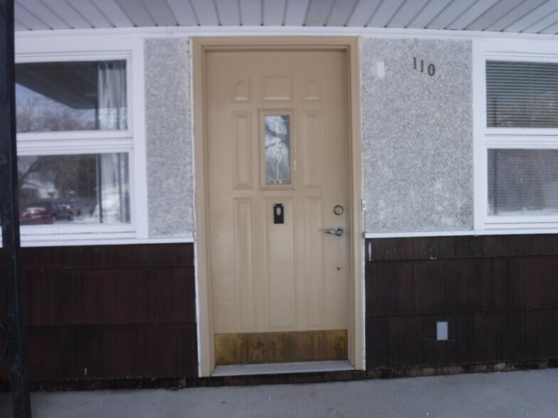 Building Photo - 110 Kirby St