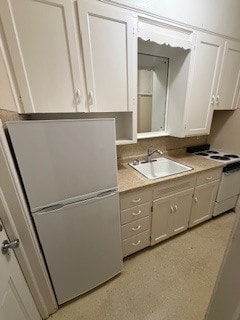 Building Photo - 330 Kenwood Ave