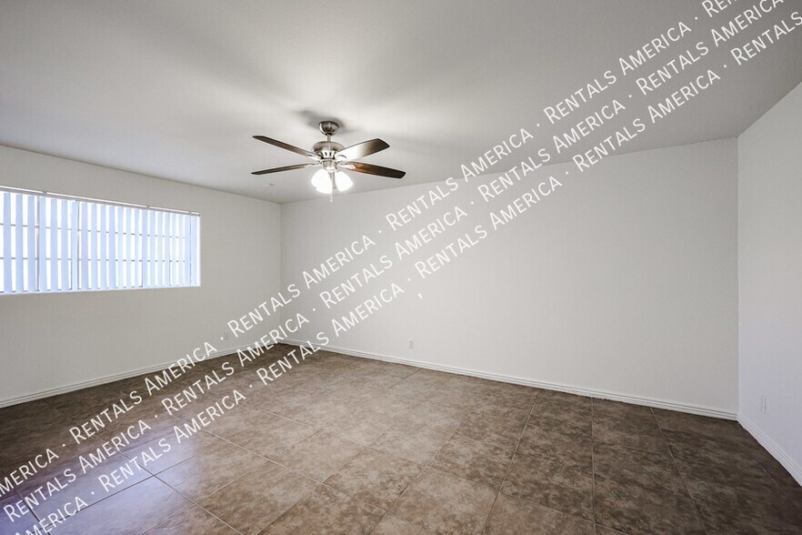 Building Photo - 7219 S 14th Pl