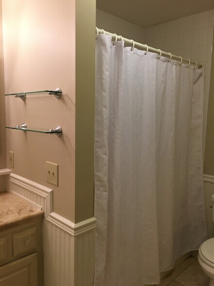 Building Photo - 2925 10th Ct S