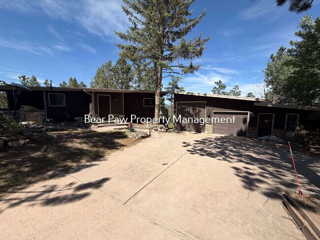 Building Photo - 267 N Circle Dr