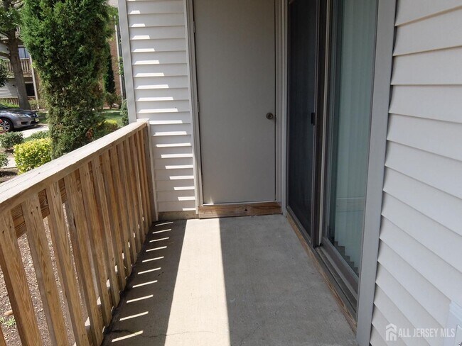 Building Photo - 5307 Ravens Crest Dr