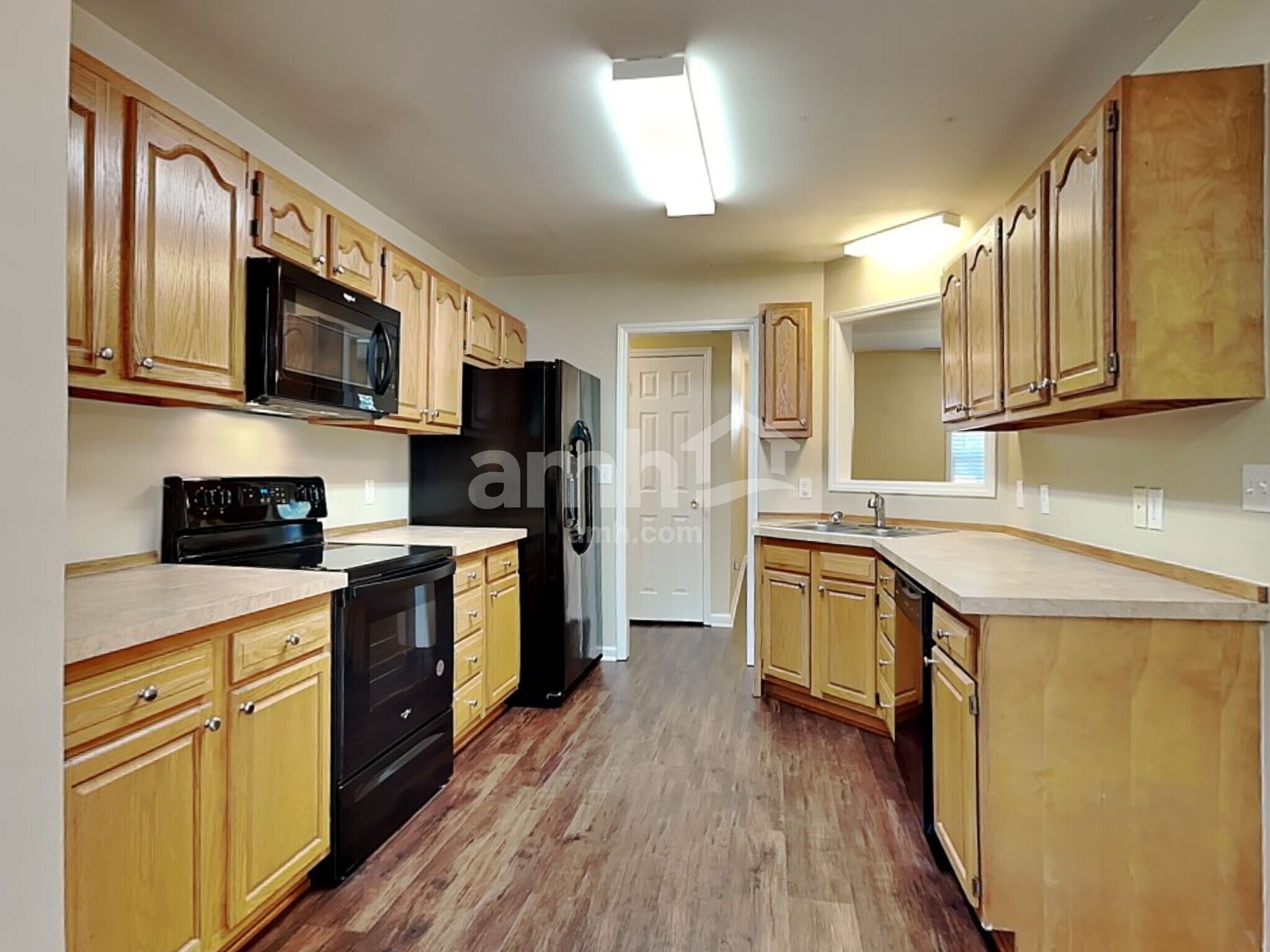 Building Photo - 166 Hunters Horn Ln