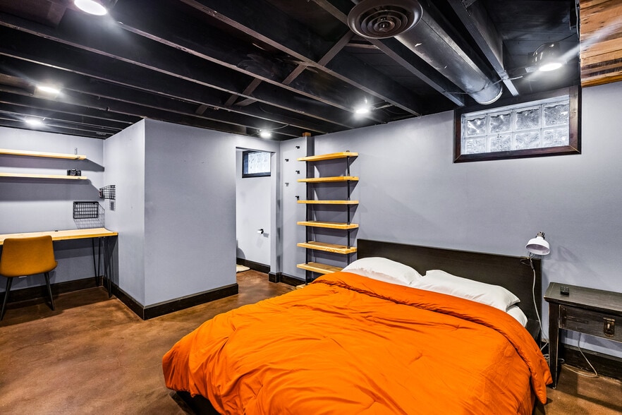 Building Photo - 1140 Trumbull Ave SE