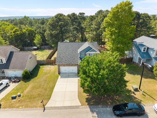 Building Photo - Fully Furnished Month to Month/Short Term Rental!