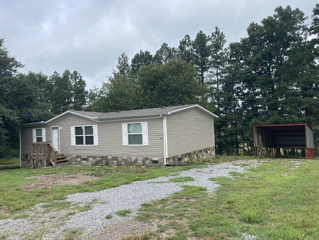 Building Photo - 326 Oak Leaf Cir
