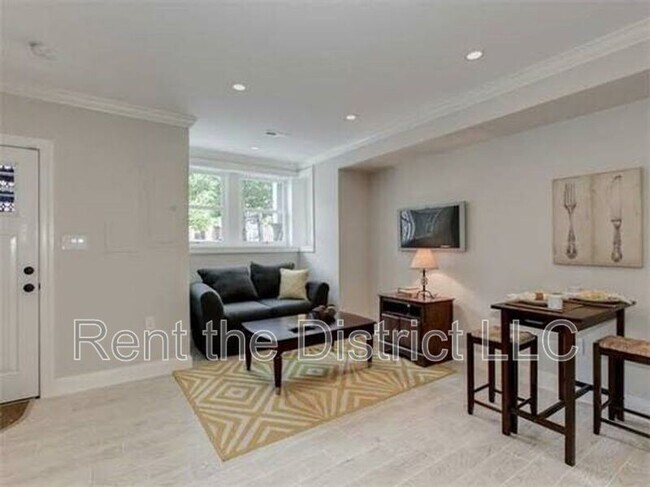 Building Photo - 15 Q St NW