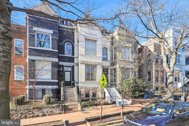 Building Photo - 1956 2nd St NW