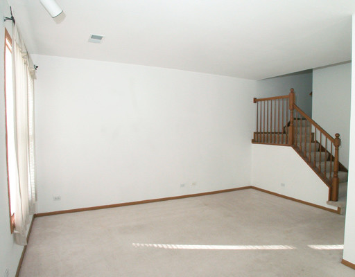 Building Photo - 1062 Sheridan Cir