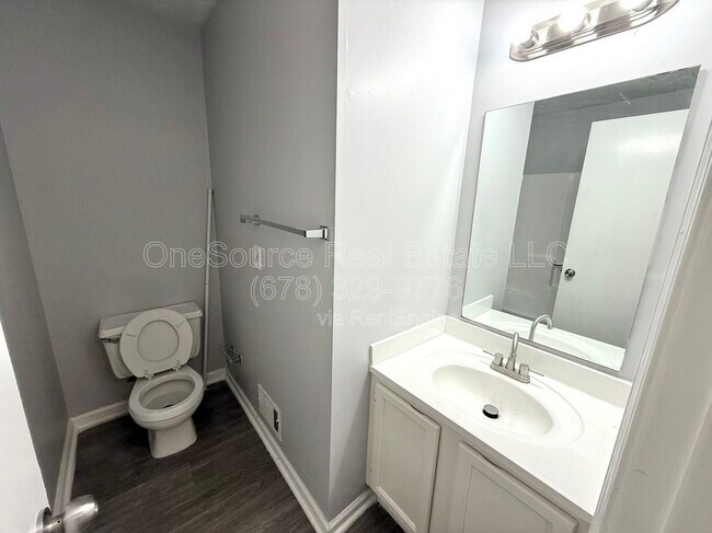 Building Photo - 3628 N Hopkins Ct