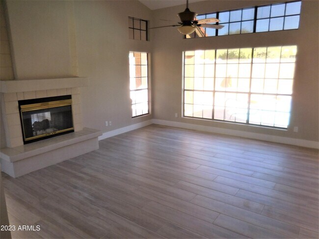 Building Photo - 13253 N 101st Way