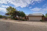 Building Photo - 2230 S Greasewood Rd