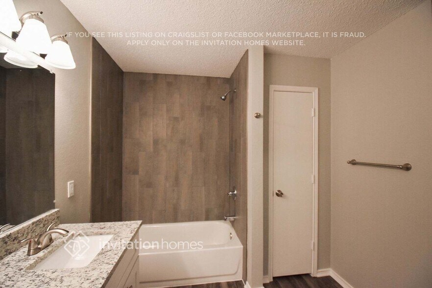 Building Photo - 1202 Leeward Ln
