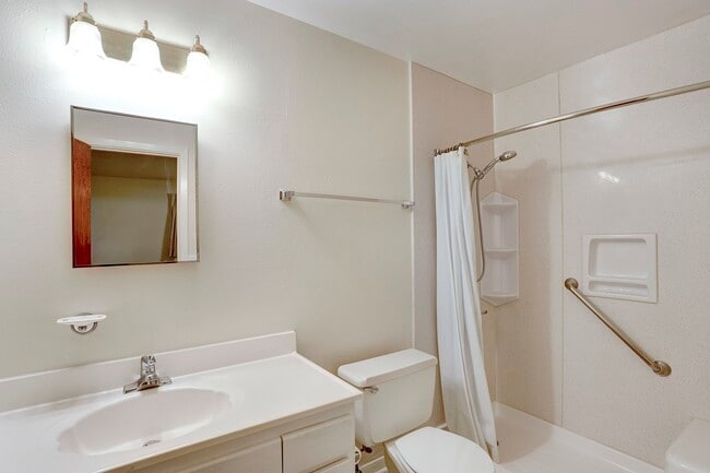 Building Photo - 7739 Kensico Rd