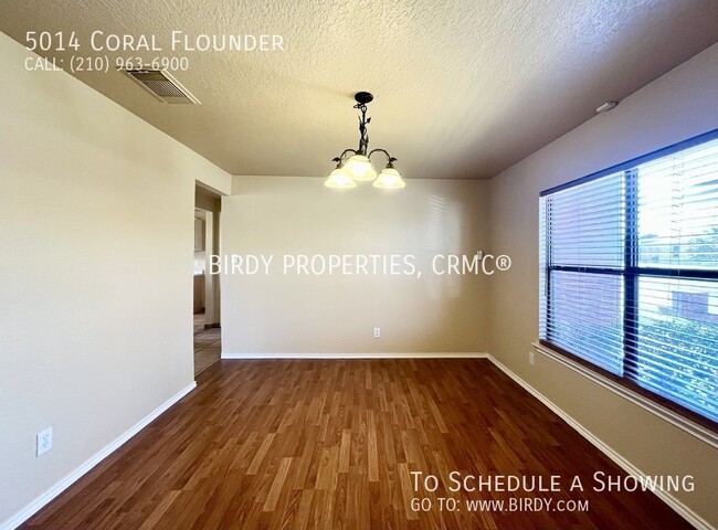 Building Photo - "Spacious 3-Bedroom Sanctuary with 2.5 Bat...