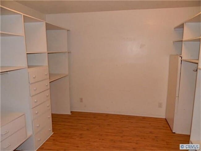 Building Photo - 405 N California St