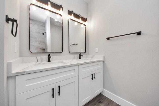 Building Photo - 19104 Sears Dr