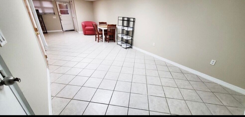 Building Photo - 2138 29th St