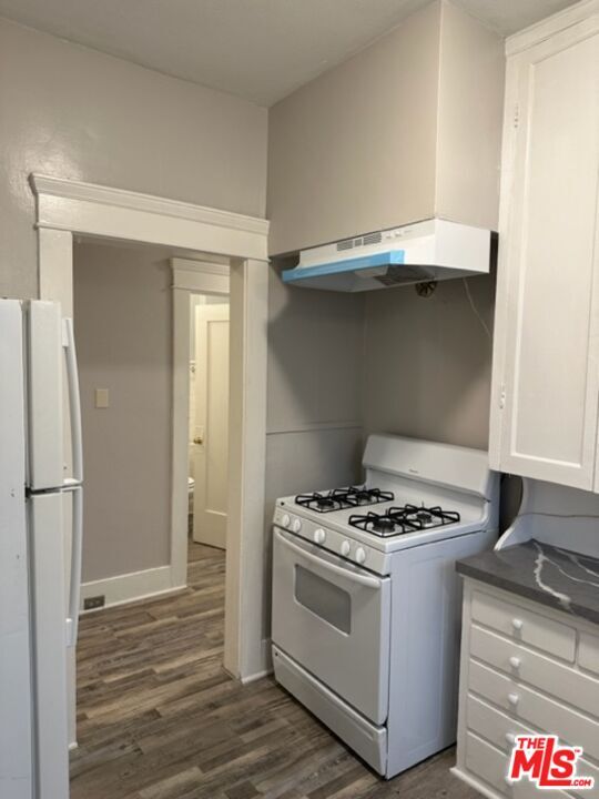 Building Photo - 1025 Locust Ave