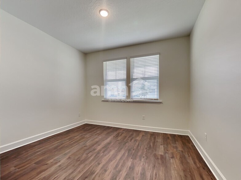 Building Photo - 10717 Coleman Rd