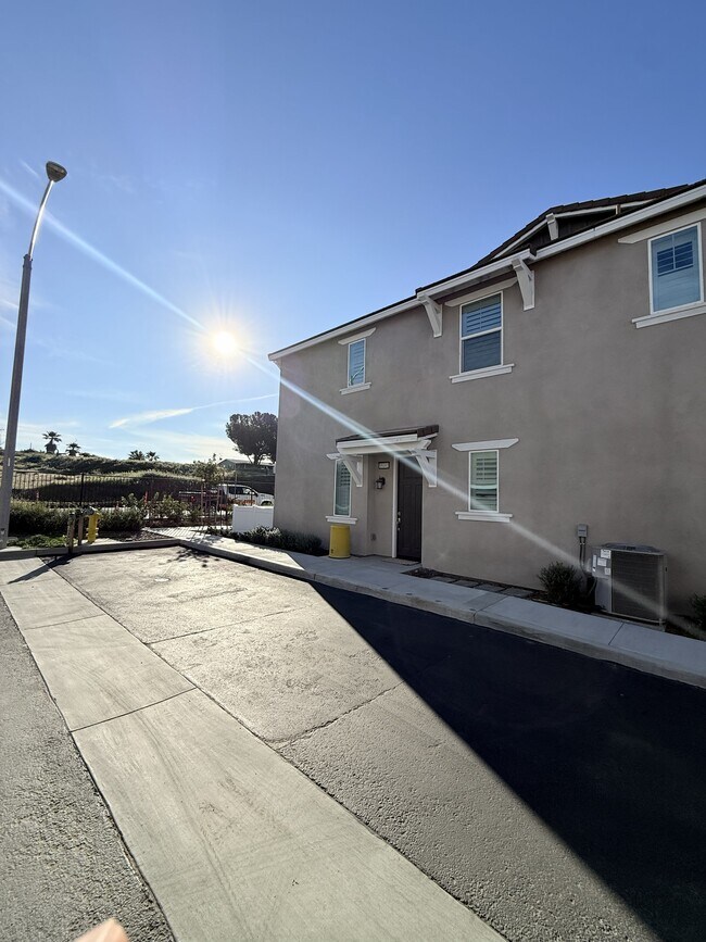 Building Photo - 36351 Elizabeth Ln