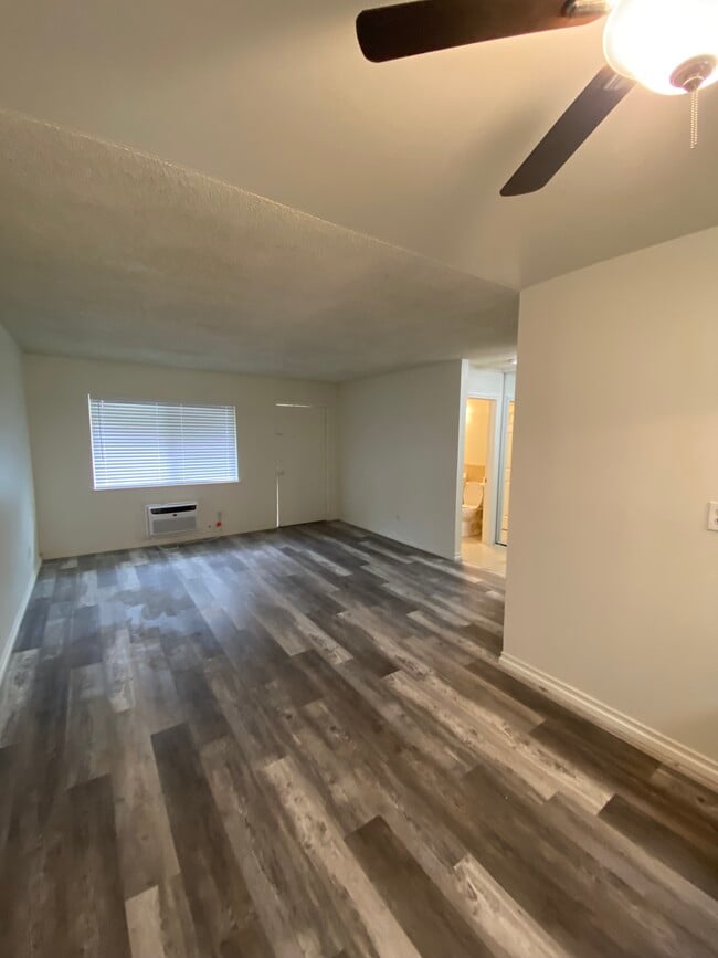 Building Photo - 1315 2nd St
