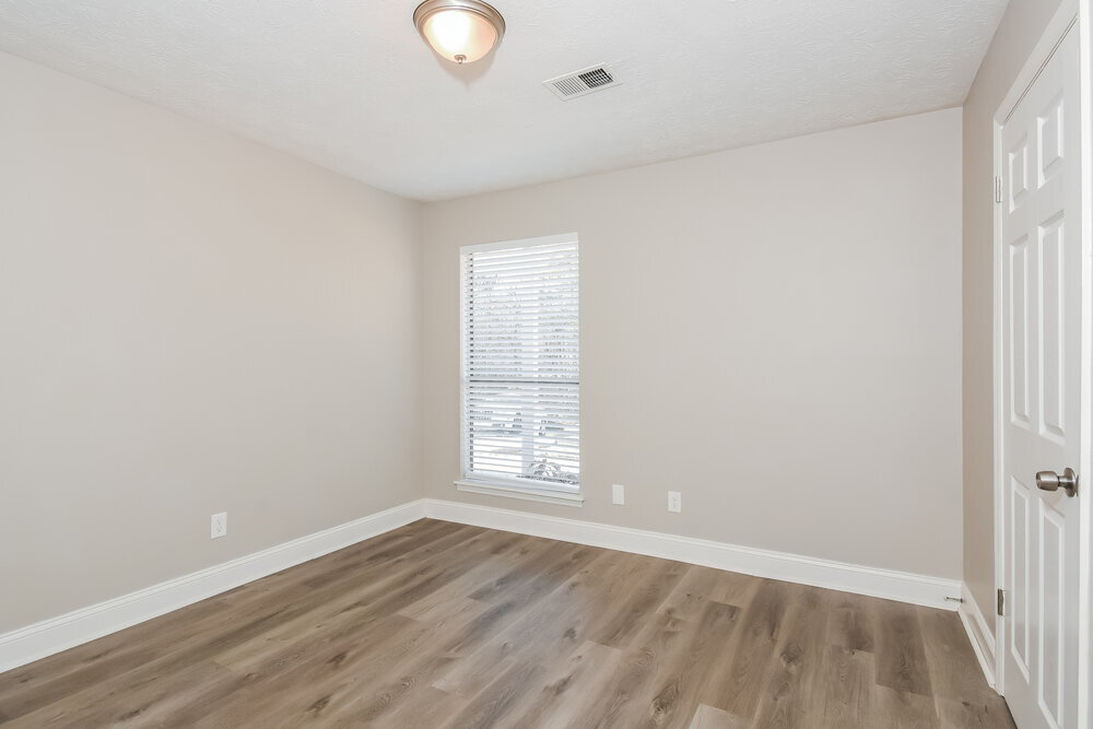 Building Photo - 3992 Dawn Dr